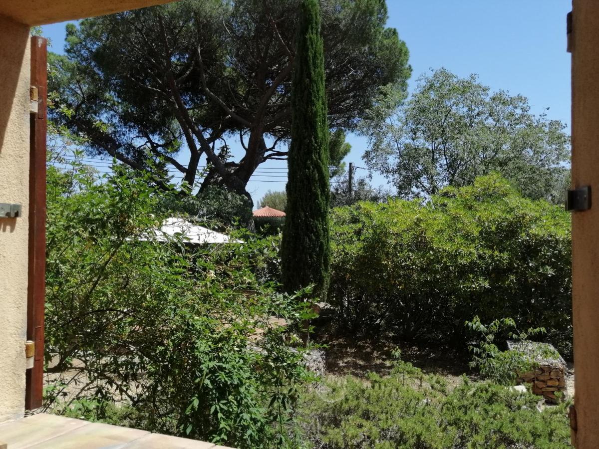 T2 36 m2, RdC de villa, clim, gd jardin clos, animx ok, quartier Mt Faron très calme, wifi, parking Toulon Extérieur photo