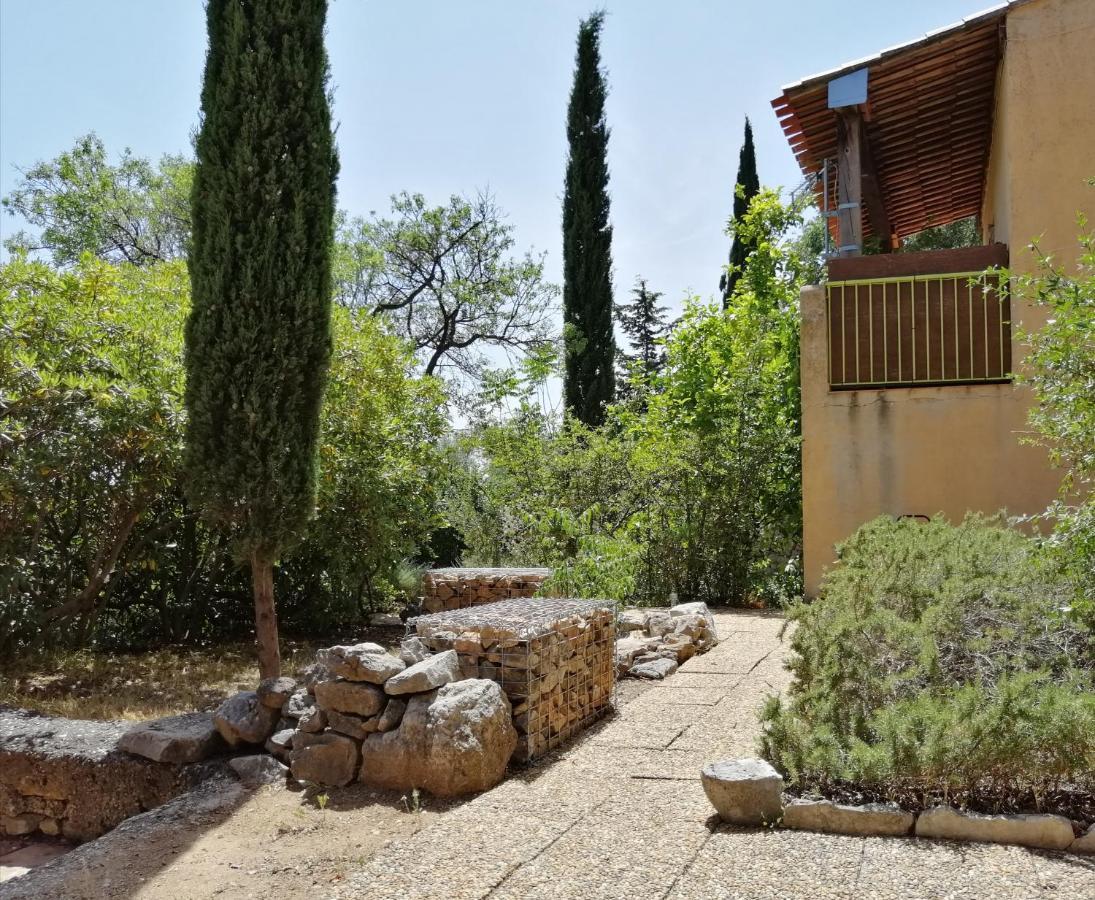 T2 36 m2, RdC de villa, clim, gd jardin clos, animx ok, quartier Mt Faron très calme, wifi, parking Toulon Extérieur photo